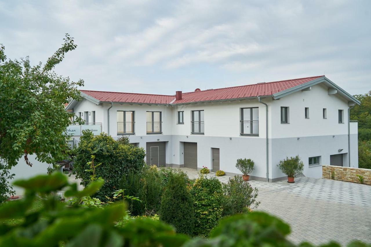 Weinhof - Gaestehaus Maier Angern Bagian luar foto